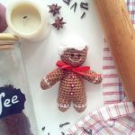 Amigurumi Gingerbread man free crochet pattern