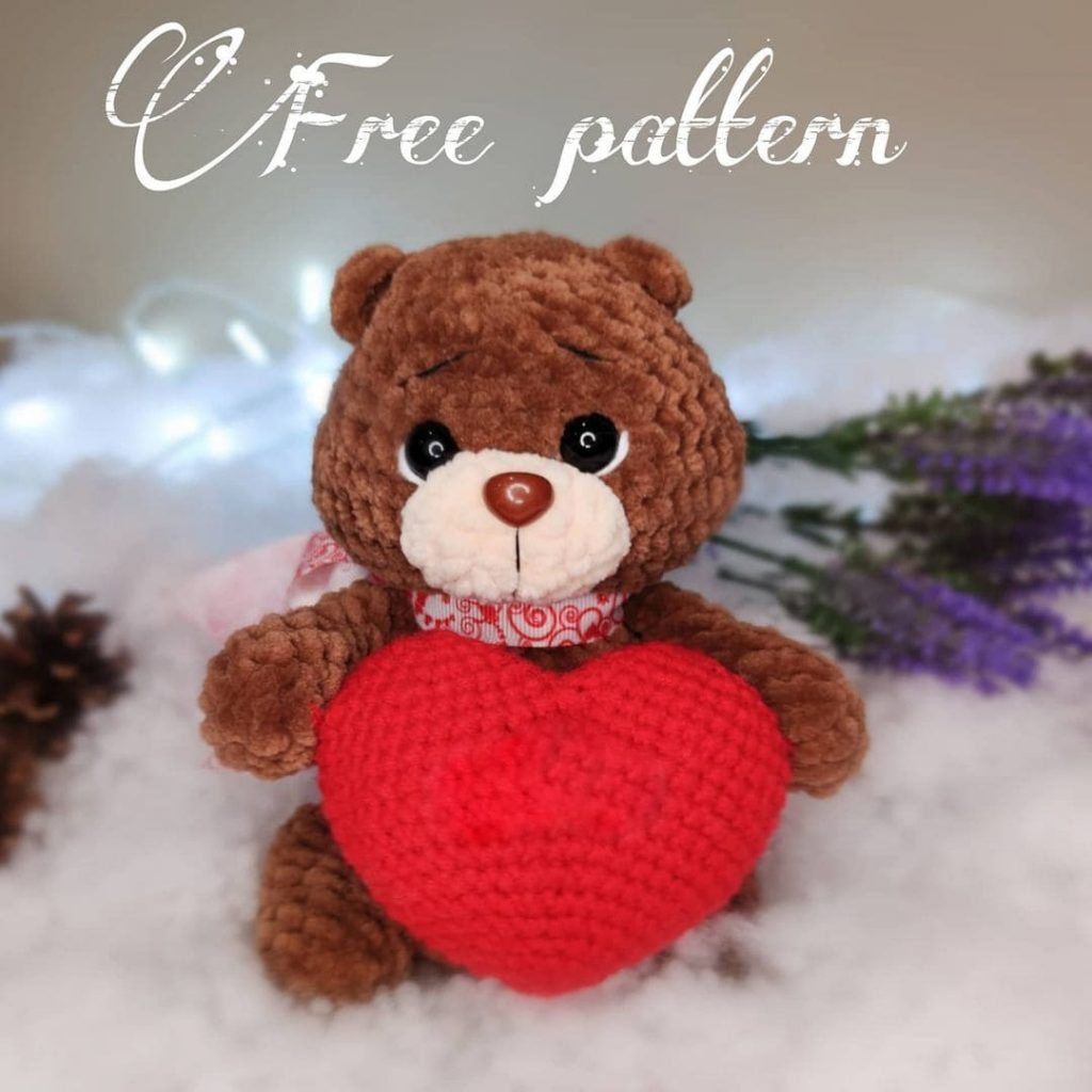 Amigurumi Crochet Bear With A Heart Free Pattern