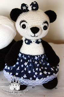 Knitted Panda