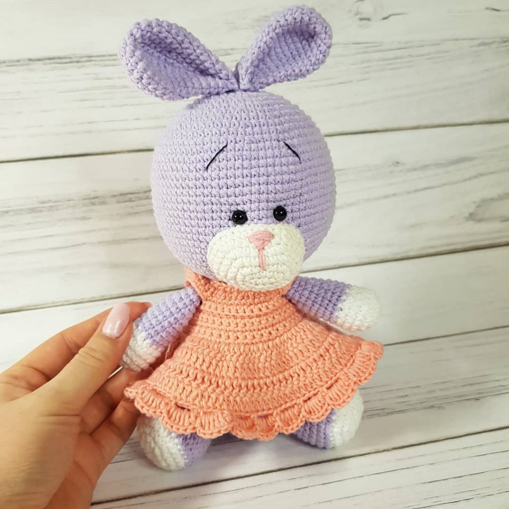 Amigurumi Bunny In A Dress Free Pattern