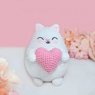 Kitten Valentine 1