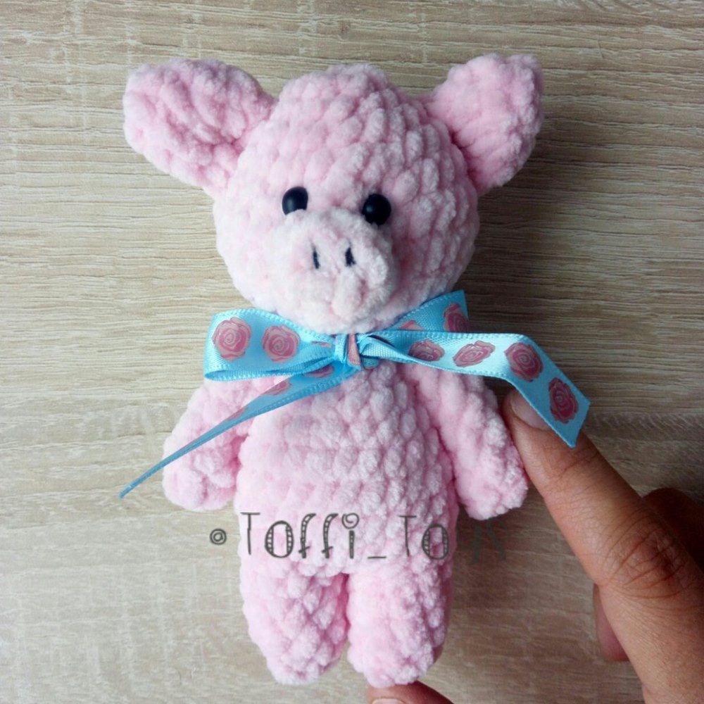 Amigurumi Pig Crochet Plush Free Pattern