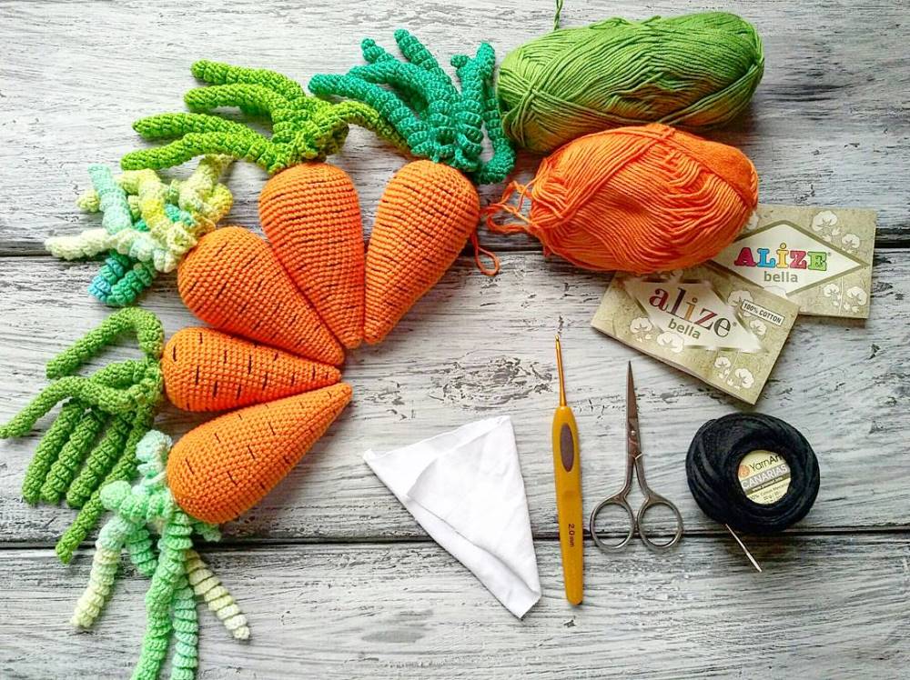 Crochet Carrot Min