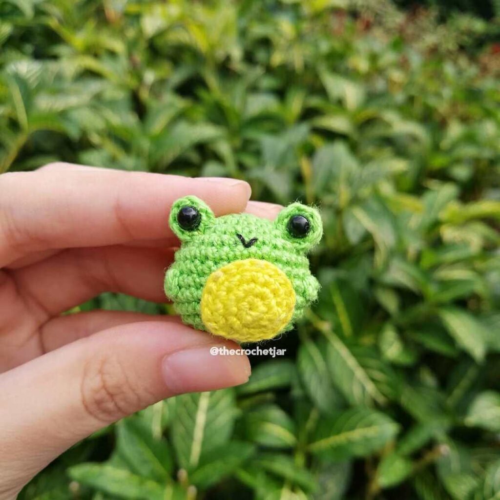 Amigurumi Tiny Froggy Free Pattern