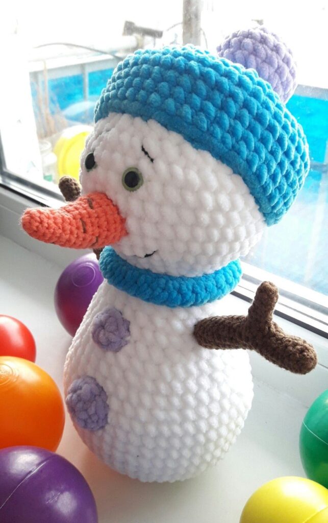 Amigurumi Christmas Snowman Free Pattern