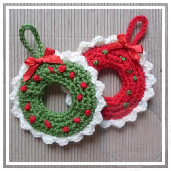 Amigurumi Christmas Wreath Tree Ornament Free Pattern