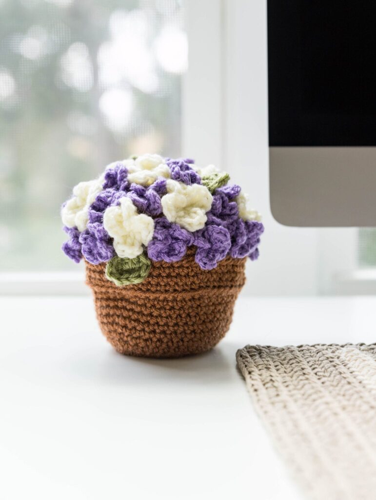 Amigurumi Crochet Bundle of Flowers Free Pattern-1