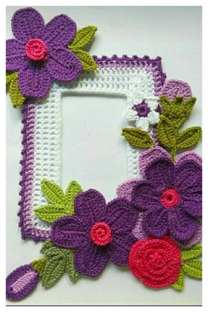Crochet Picture Frame 4 Min