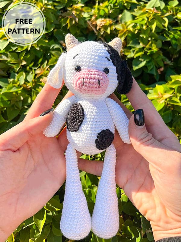 Amigurumi Daisy The Crochet Cow Free Pattern-4