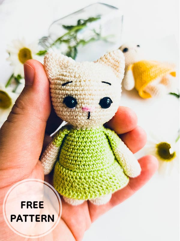 Amigurumi Mrs. Crochet Cat Free Pattern-4