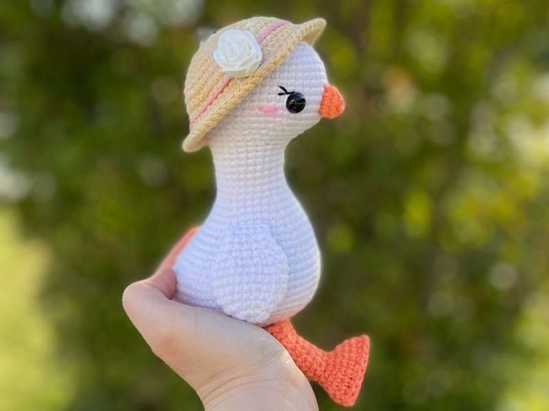 Amigurumi Cute Goose Free Pattern-1
