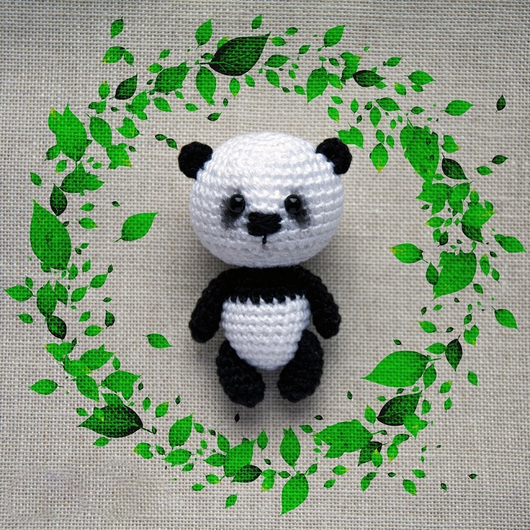 Amigurumi Panda Keychain Free Pattern-1