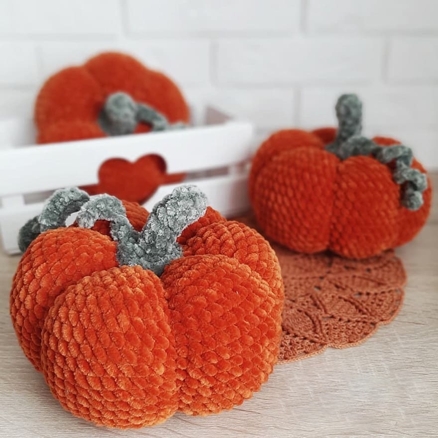 Amigurumi Halloween Plush Pumpkin Free Pattern-1