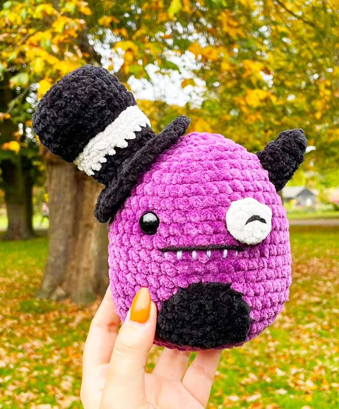 Amigurumi Halloween Squish Free Pattern-1