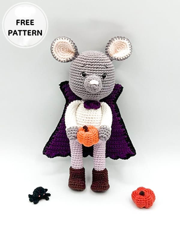 Amigurumi Halloween Vampire Mouse Free Pattern-1