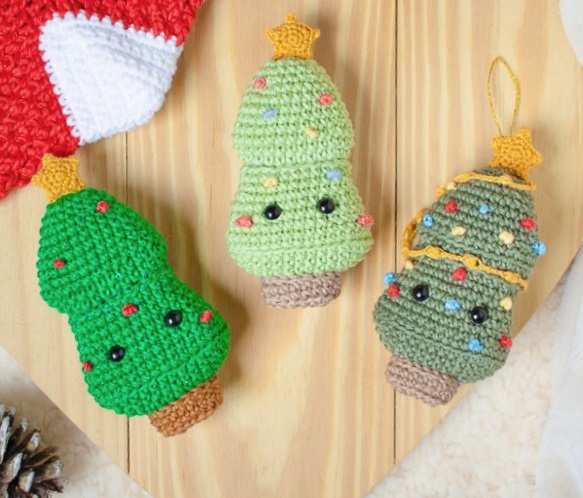 Amigurumi Little Christmas Tree Free Pattern-1