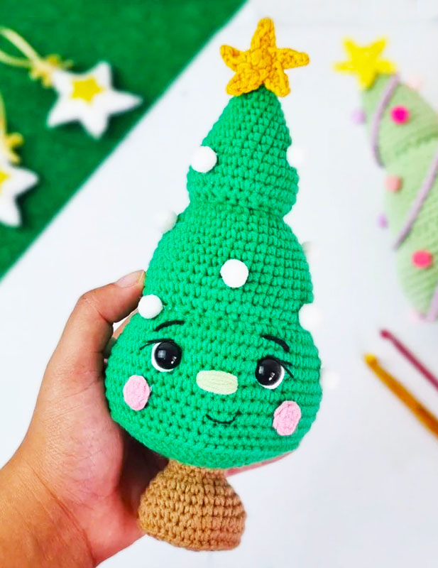 Amigurumi Christmas Pine Tree Free Pattern-1