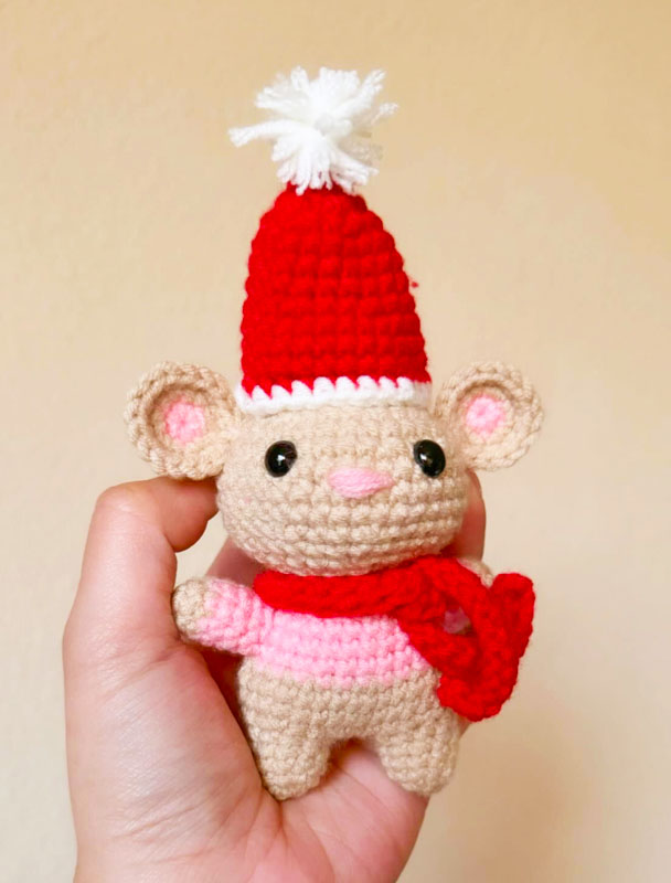 Amigurumi Melvin Mouse for Christmas Free Pattern-1