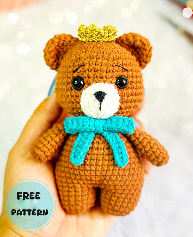 Amigurumi Teddy Bear with Crown Free Pattern