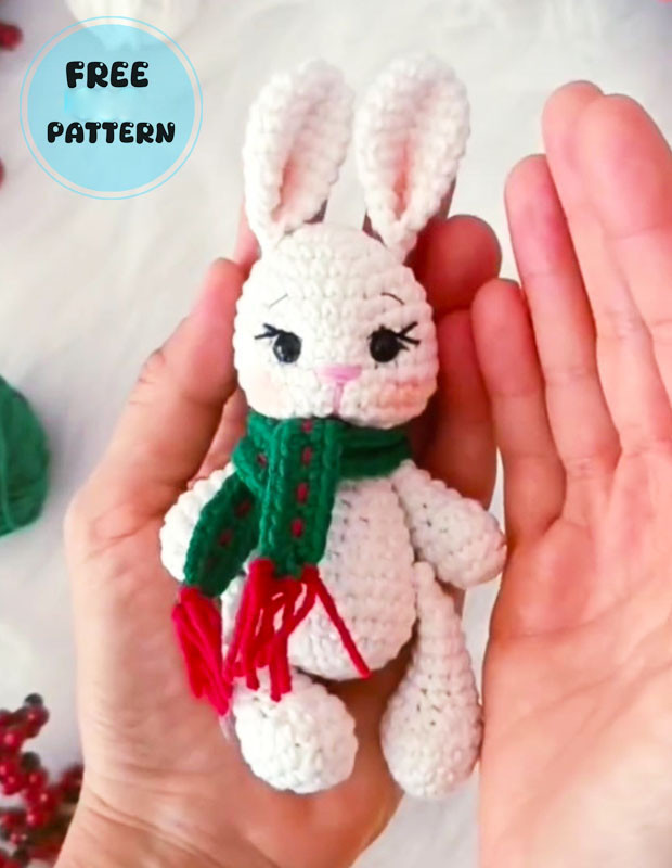 Amigurumi White Bunny with Christmas Scarf Free Pattern-1