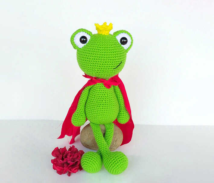 Amigurumi Crochet Frog Prince Free Pattern-1