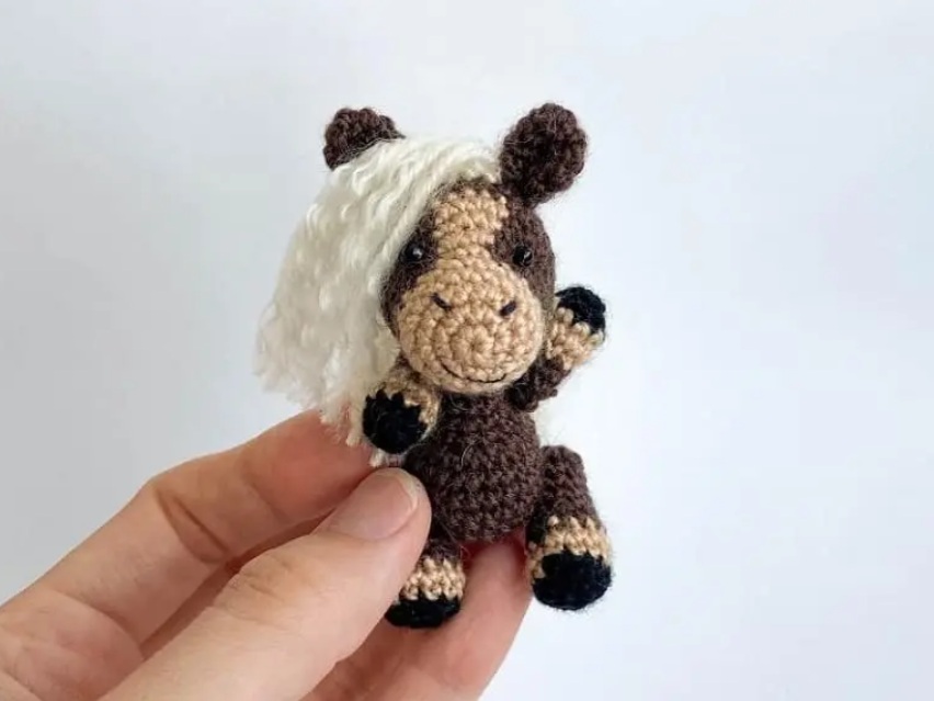 Amigurumi Crochet Mini Horse Free Pattern-1