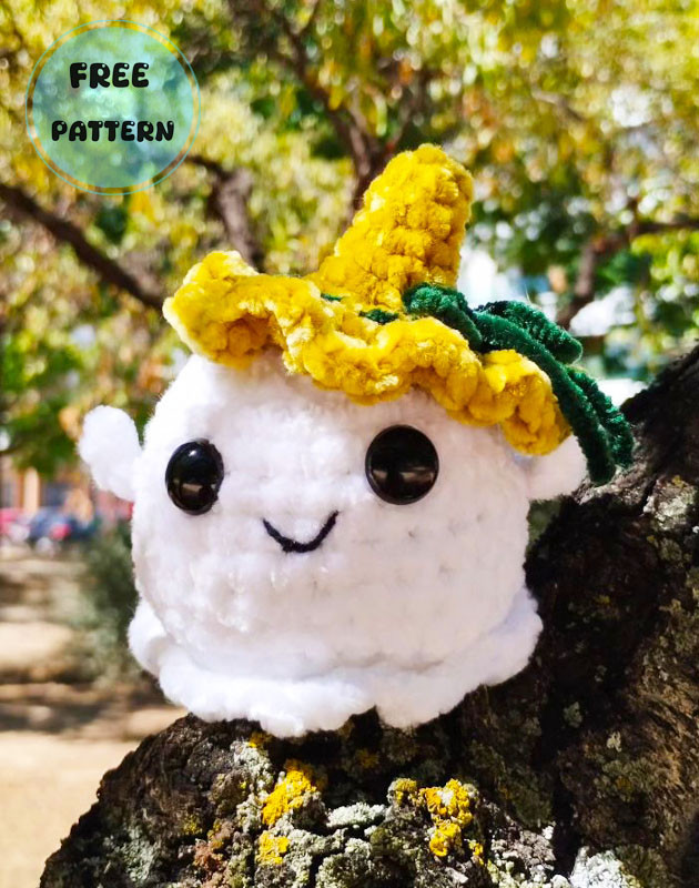 Amigurumi Crochet Halloween Ghost in Witch Hat Free Pattern-1