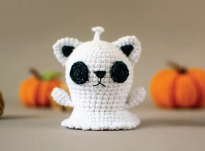 Amigurumi Crochet Little Ghost Cat Free Pattern-1