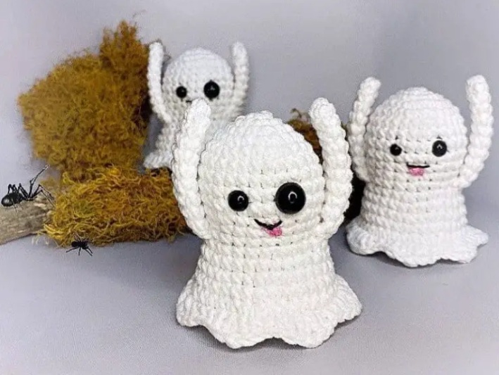 Amigurumi Halloween Crochet Ghost Free Pattern-1