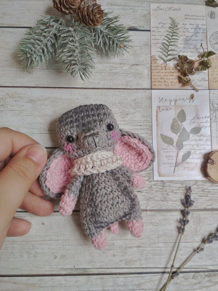 Amigurumi Crochet Small Mouse Free Pattern-1