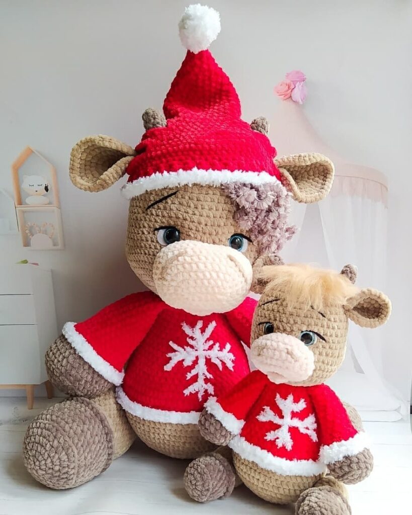 Amigurumi Crochet Christmas Senya the Bull Free Pattern-1