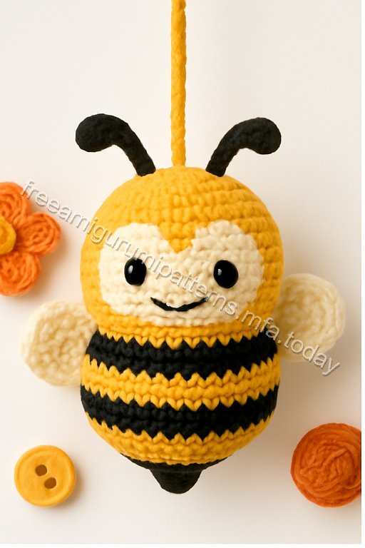 Amigurumi Hanging Bees Free Pattern